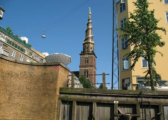 Esben Juhls Guest * Kopenhaga